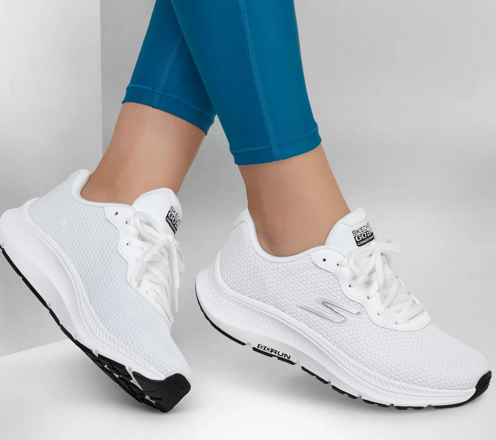 GO RUN Consistent 2.0 - Engaged | SKECHERS Best