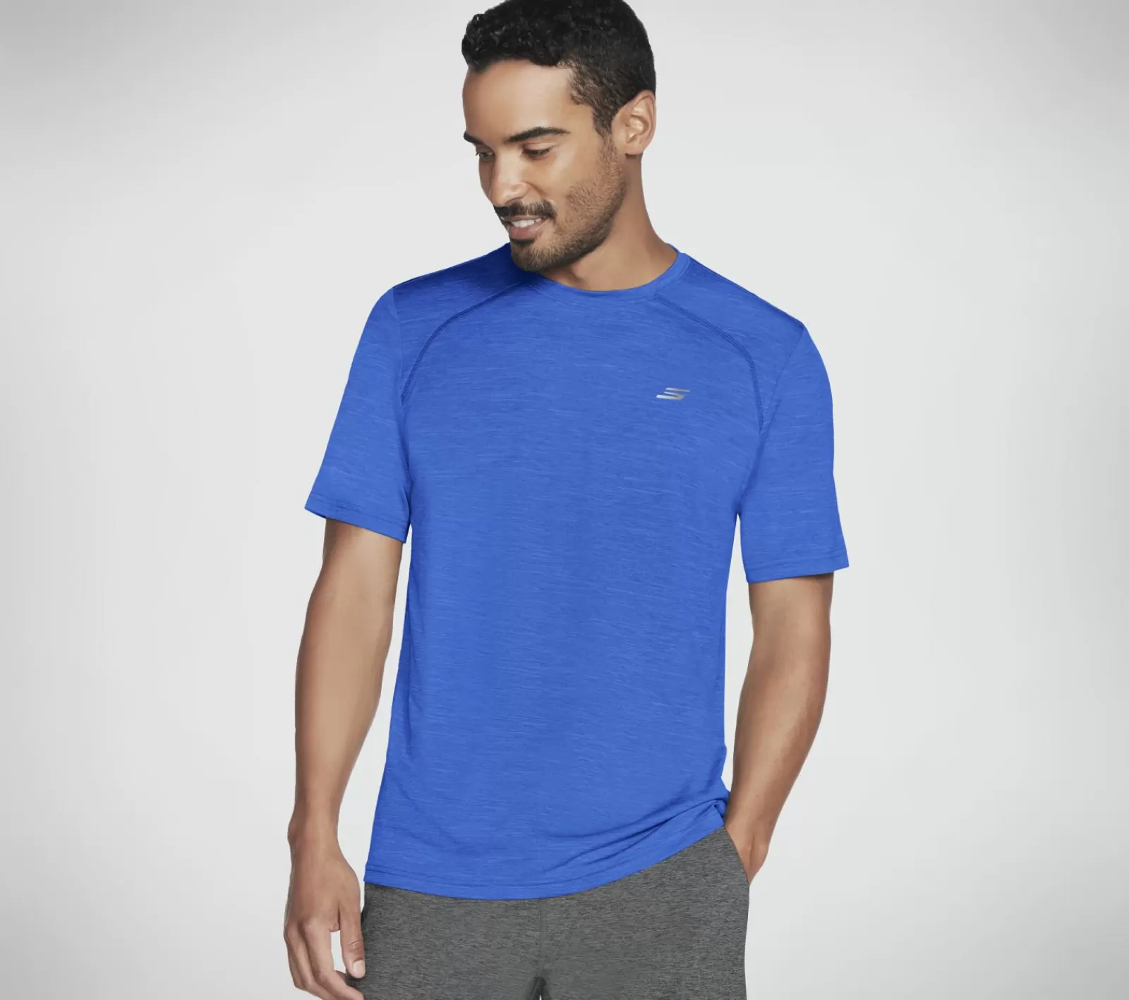 Apparel On The Road Tee | SKECHERS Hot